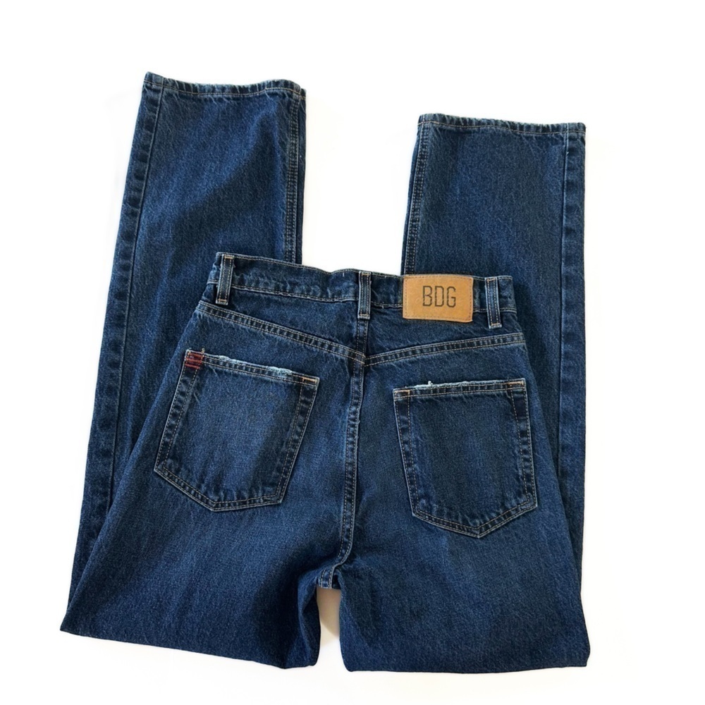 Urban Outfitters BDG Women’s 26 Cowboy Distressed Relaxed Jeans - Picture 6 of 6